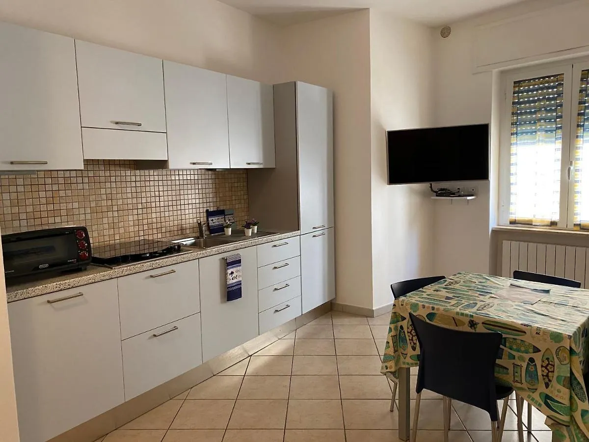 Apartment Appartamento Giglio San Vincenzo Italy